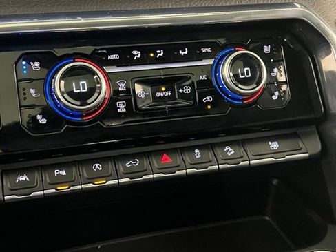 Used 2024 GMC Sierra 1500 Denali w/ Denali Reserve Package image 26