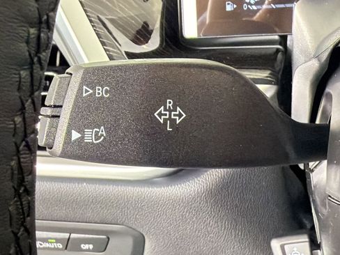 New 2026 BMW X5 xDrive50e image 30