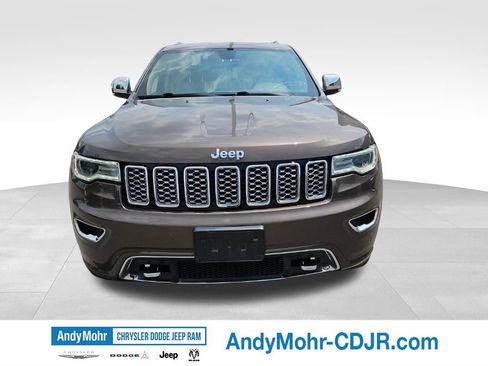 Used 2018 Jeep Grand Cherokee Overland AWD/4WD image 5