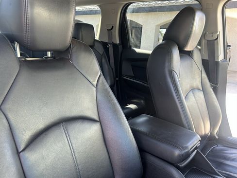 Used 2010 GMC Acadia SLT AWD/4WD image 23