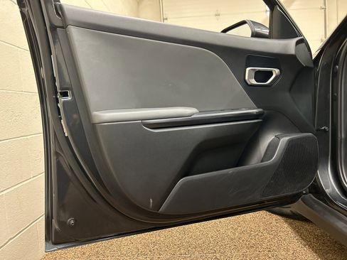 Used 2025 Kia K4 LXS image 13