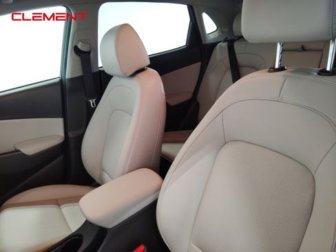 Used 2022 Hyundai Kona Limited image 27