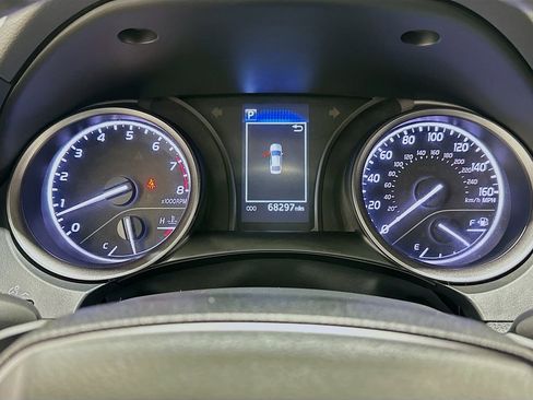 Used 2024 Toyota Camry SE FWD image 12