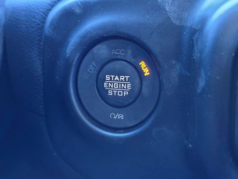 Used 2021 Jeep Gladiator Overland AWD/4WD image 34