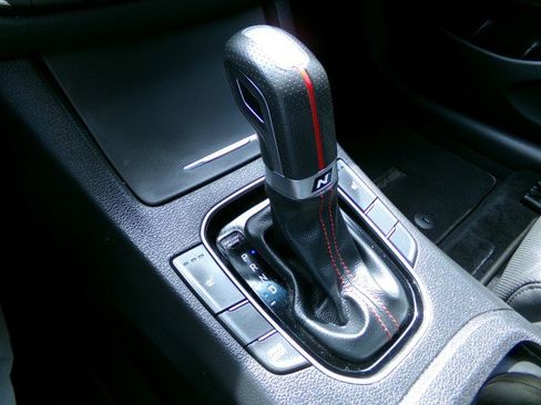 Used 2020 Hyundai Elantra GT N Line image 18