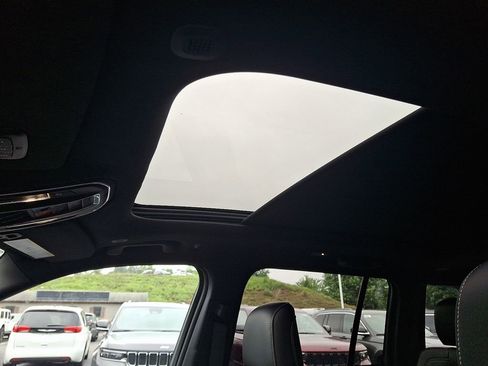 New 2025 Jeep Grand Cherokee Limited image 14