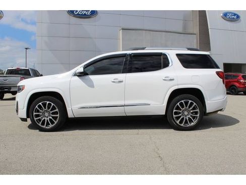 Used 2021 GMC Acadia Denali w/ Denali Technology Package FWD image 2