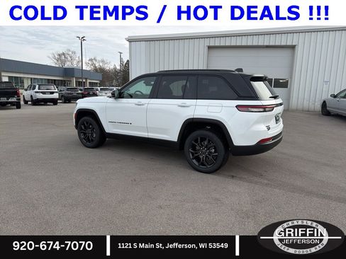 New 2025 Jeep Grand Cherokee Limited w/ Trailer Tow Package image 11