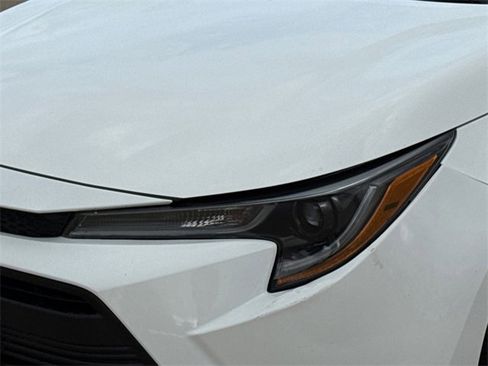 Used 2024 Toyota Corolla LE image 4