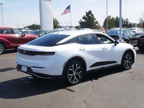 Certified 2023 Toyota Crown XLE image 5