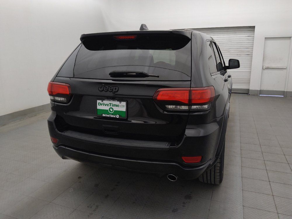 Used 2018 Jeep Grand Cherokee Altitude RWD image 7