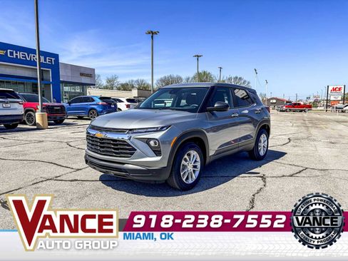 New 2026 Chevrolet TrailBlazer LS w/ LS Convenience Package FWD image 3