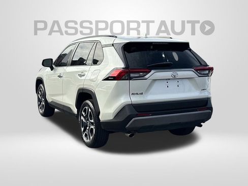 Used 2019 Toyota RAV4 Limited image 2