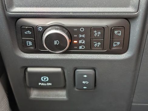 Used 2025 Ford F150 Platinum w/ Equipment Group 702A High AWD/4WD image 27