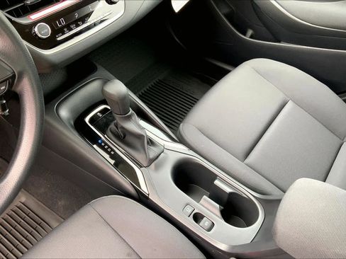 Used 2026 Toyota Corolla LE FWD image 16