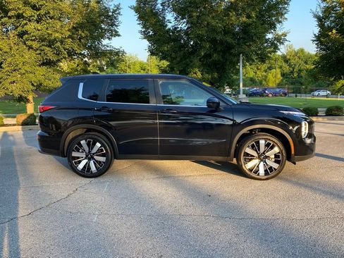 Used 2025 Mitsubishi Outlander SE AWD/4WD image 9