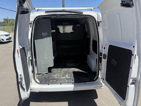 Used 2018 Nissan NV200 S FWD image 16