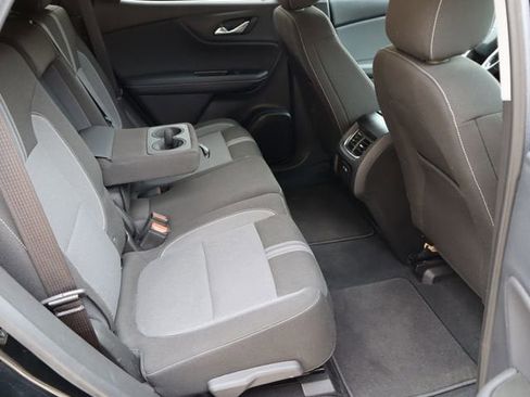 Used 2025 Chevrolet Blazer LT image 17
