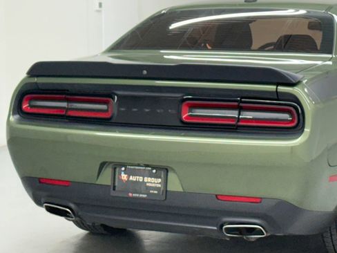Used 2021 Dodge Challenger SXT w/ Blacktop Package image 42