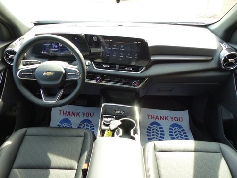 Used 2026 Chevrolet Equinox LT w/ Convenience Package II image 35