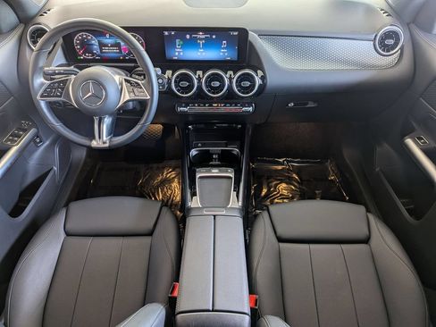 Used 2025 Mercedes-Benz GLA 250 image 28