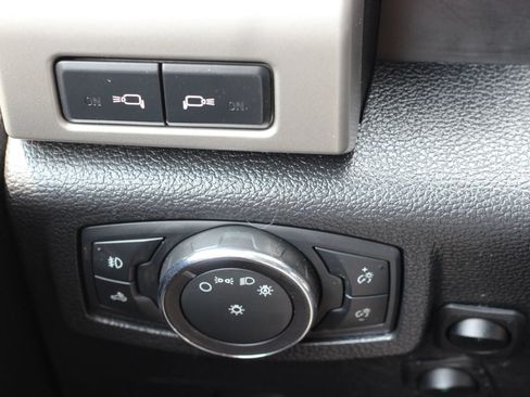 Used 2018 Ford F250 Lariat w/ Snow Plow Prep Package AWD/4WD image 20