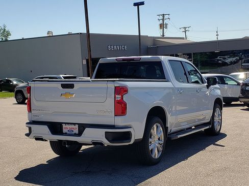 Used 2026 Chevrolet Silverado 1500 High Country w/ Technology Package AWD/4WD image 5