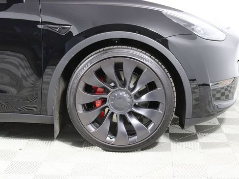 Used 2023 Tesla Model Y Performance image 36