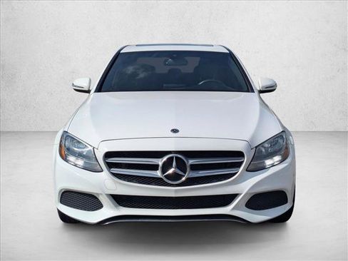Used 2018 Mercedes-Benz C 300 4MATIC Sedan image 2