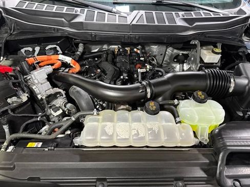 Used 2024 Ford F150 Lariat AWD/4WD image 10