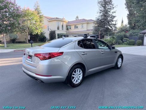 Used 2012 Kia Optima LX FWD image 4