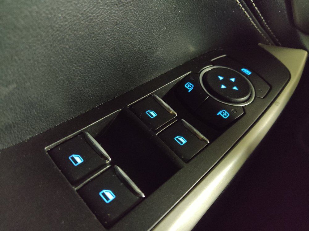 Used 2021 Ford Explorer XLT RWD image 27