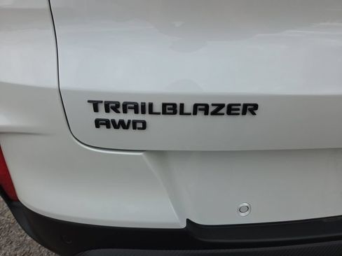 Used 2026 Chevrolet TrailBlazer RS w/ Convenience Package AWD/4WD image 23