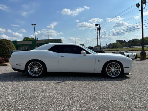 Used 2018 Dodge Challenger SRT Hellcat image 8