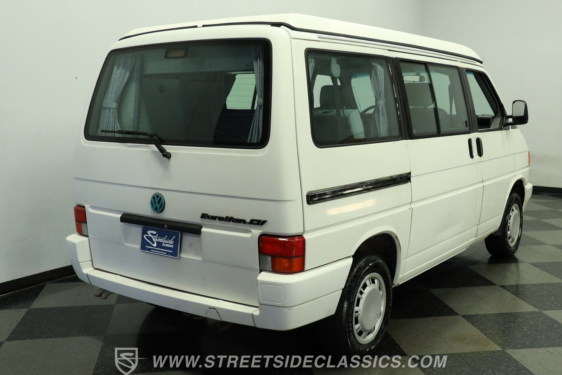 Used 1992 Volkswagen Eurovan Camper FWD image 11