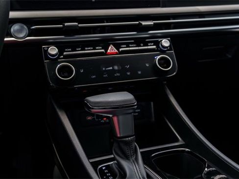 New 2025 Hyundai Santa Cruz SEL image 16