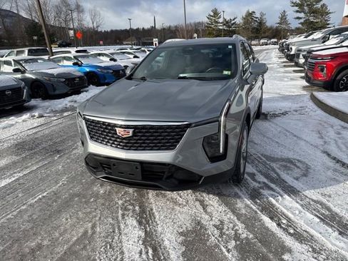 Used 2024 Cadillac XT4 Premium Luxury AWD/4WD image 35