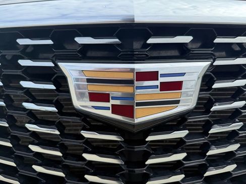 Certified 2021 Cadillac XT5 Premium Luxury w/ LPO, Floor Liner Package image 19