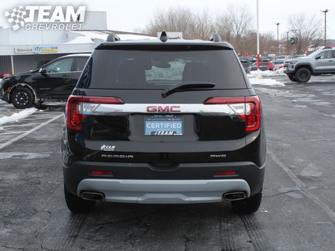 Certified 2023 GMC Acadia SLE w/ Driver Convenience Package image 5