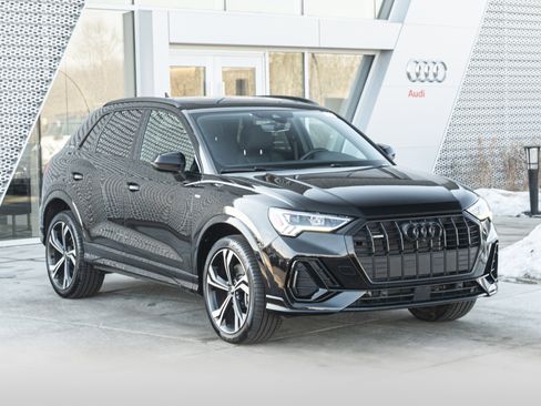 Certified 2023 Audi Q3 2.0T Premium Plus w/ Premium Plus Package image 2