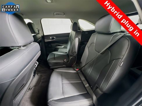 Certified 2025 Kia Sorento EX image 25