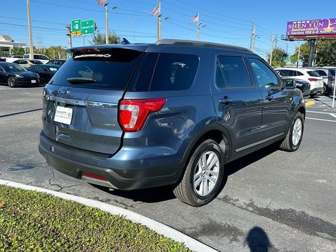 Used 2019 Ford Explorer XLT w/ Equipment Group 202A image 6