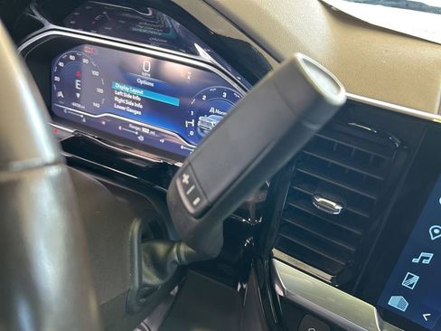 Used 2024 Chevrolet Silverado 2500 LT image 8