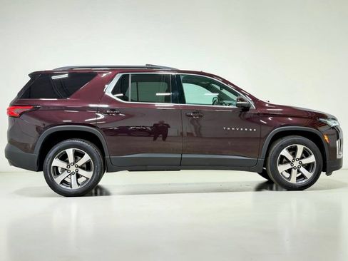Used 2023 Chevrolet Traverse LT w/ LT Premium Package AWD/4WD image 13
