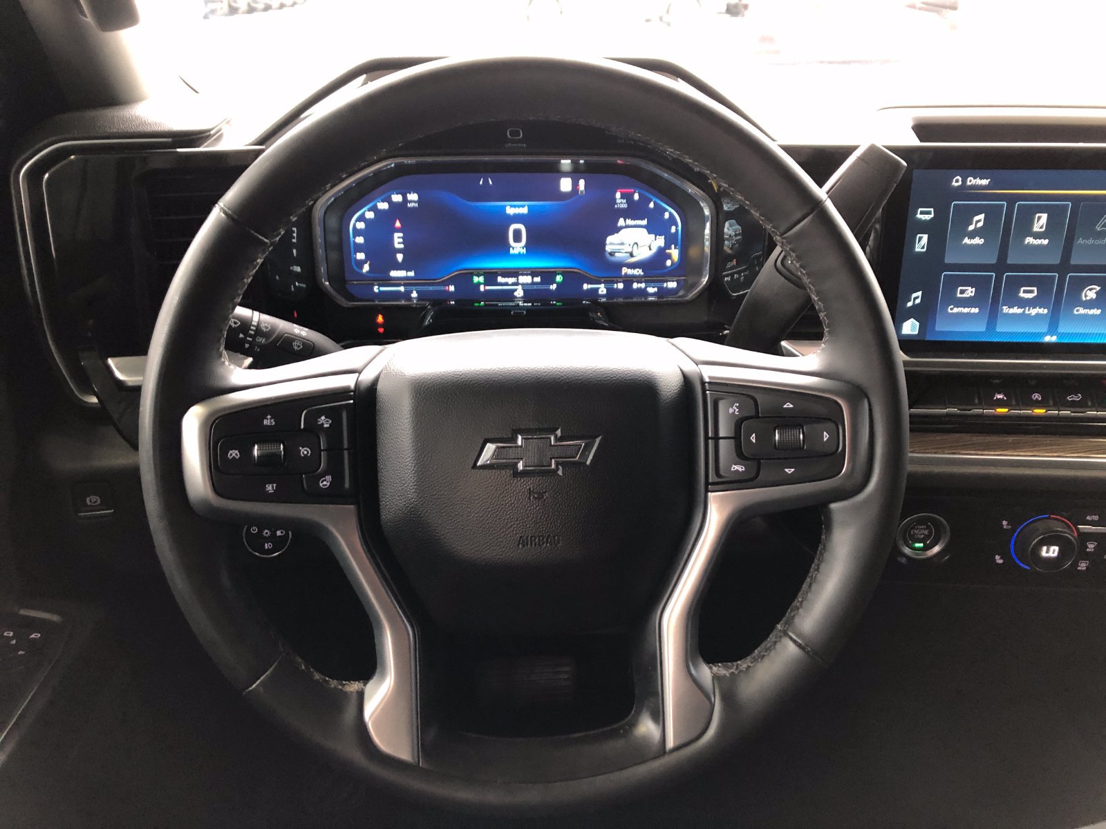 Used 2023 Chevrolet Silverado 1500 RST w/ Z71 Off-Road Package AWD/4WD image 14