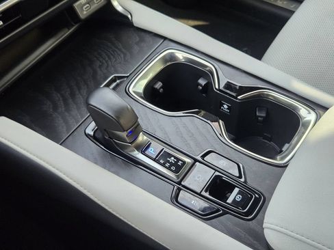 Used 2025 Lexus RX 350 Premium w/ Accessory Package (Z1) FWD image 19