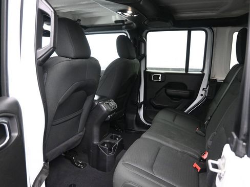 Used 2020 Jeep Wrangler Unlimited Sport S image 28