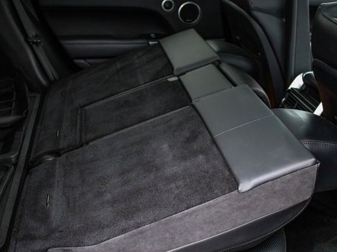 Used 2016 Land Rover Range Rover Sport HSE image 42