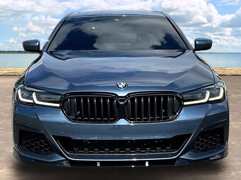 Used 2023 BMW 540i w/ M Sport Package RWD image 2