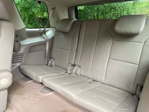 Used 2015 Chevrolet Tahoe LT w/ Luxury Package AWD/4WD image 23